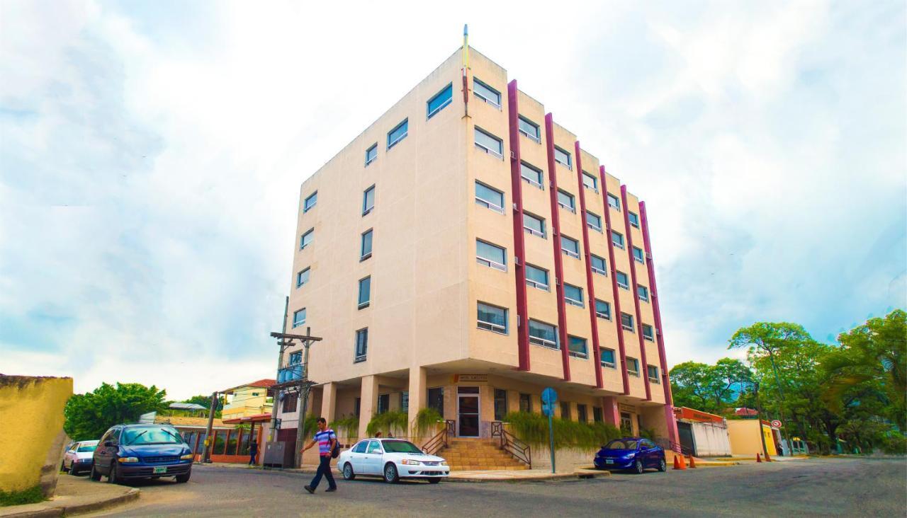 Hotel Ejecutivo San Pedro Sula Exterior photo
